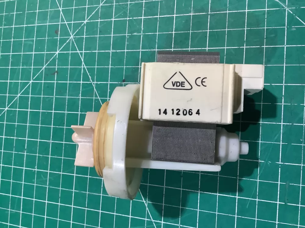 Miele 05586770 Dishwasher Drain Pump AZ229736 | SLA148
