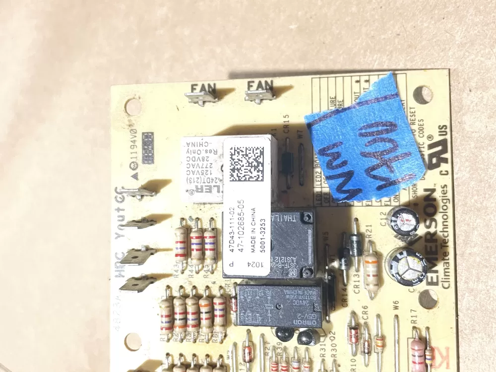 Emerson 47 102685 05 47d43 111 02  d43 Control Board AZ73877 | Wm1700