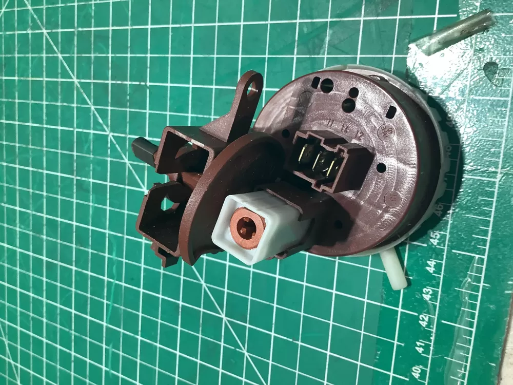 Amana WPY2201474 2201474 Washer Pressure Switch AZ150497 | AR197