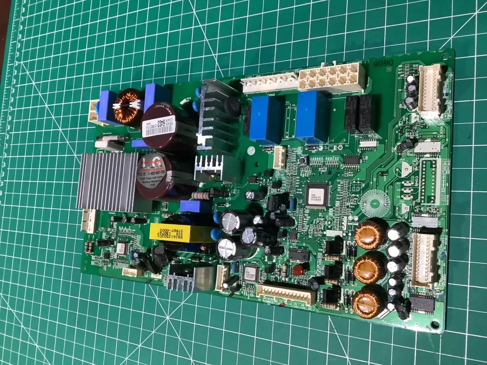 LG EBR74796403 Refrigerator Control Board AZ134188 | NRV615