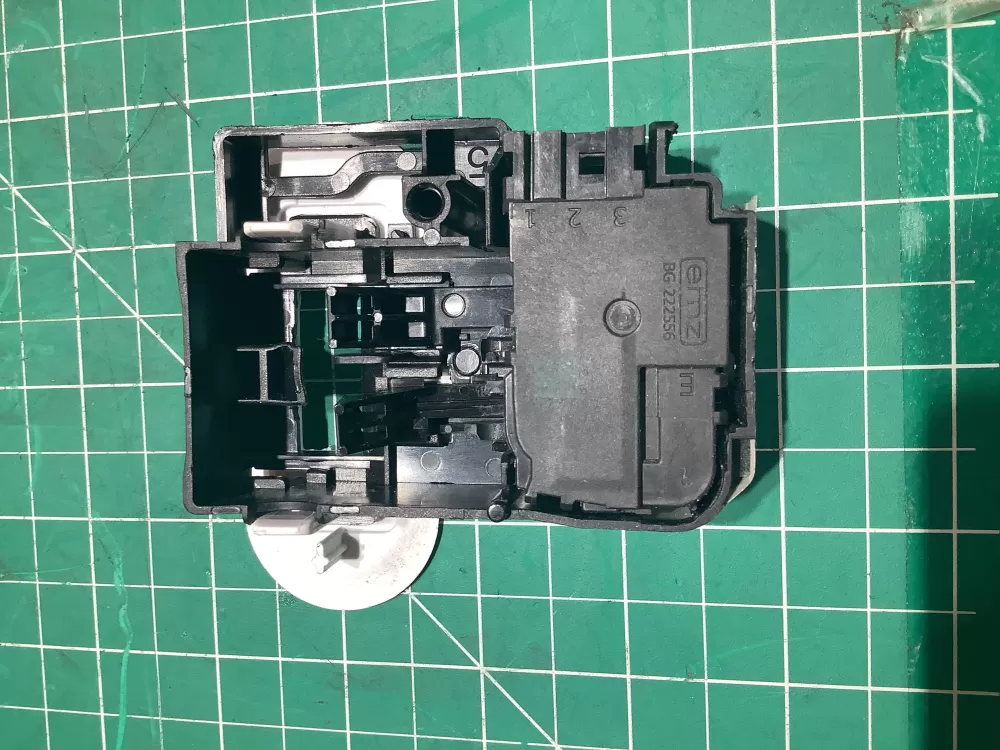 GE 290D1580P004 Washer Lid Lock AZ150543 | AR197