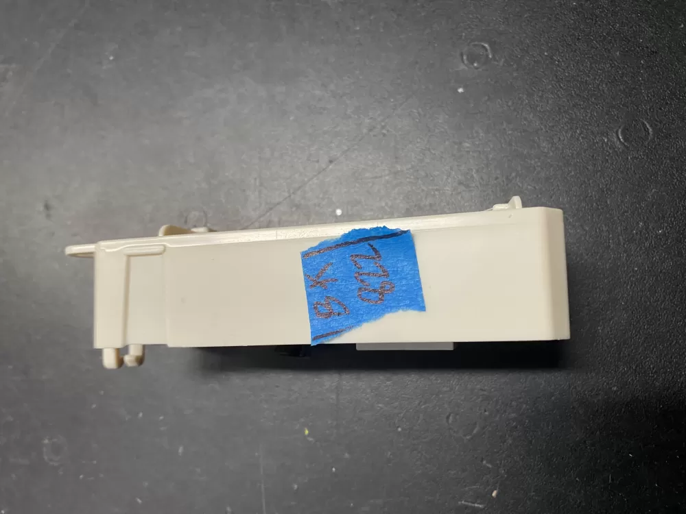 Whirlpool W11176901 Refrigerator Control Board AZ16484 | BK822