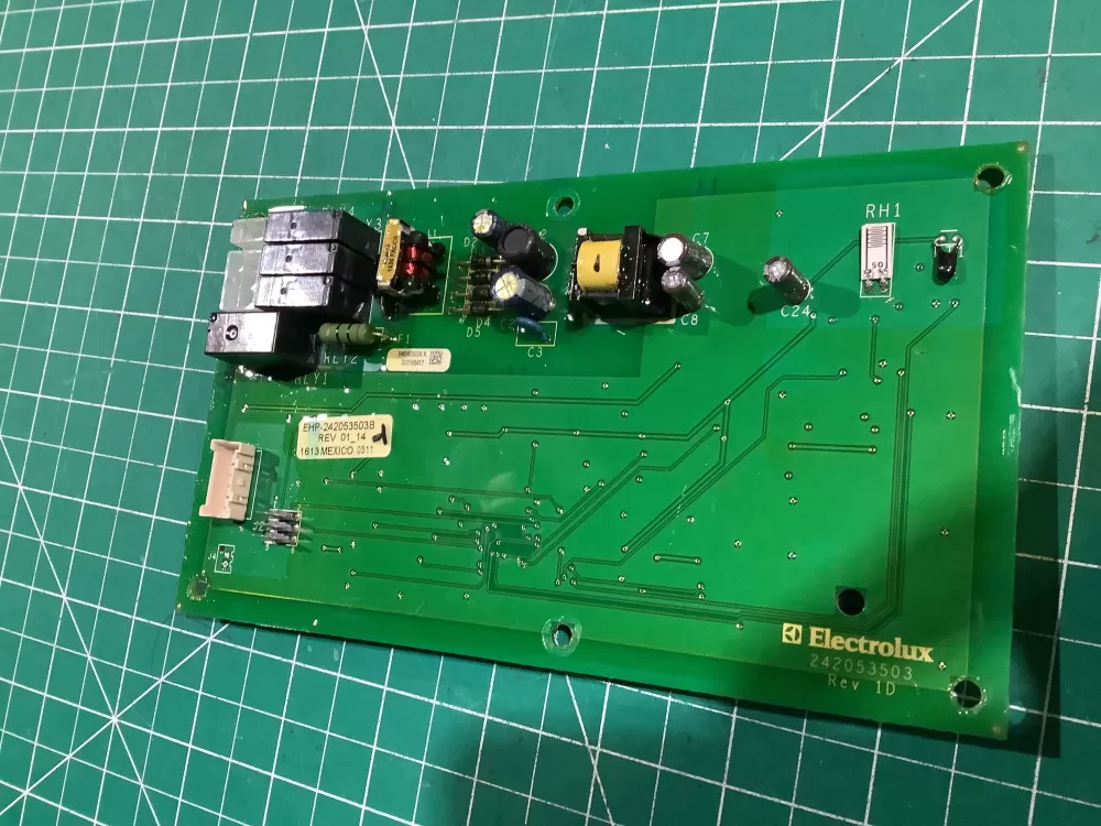 Frigidaire EHP-242053503B Refrigerator Control Board AZ144030 | NR2420