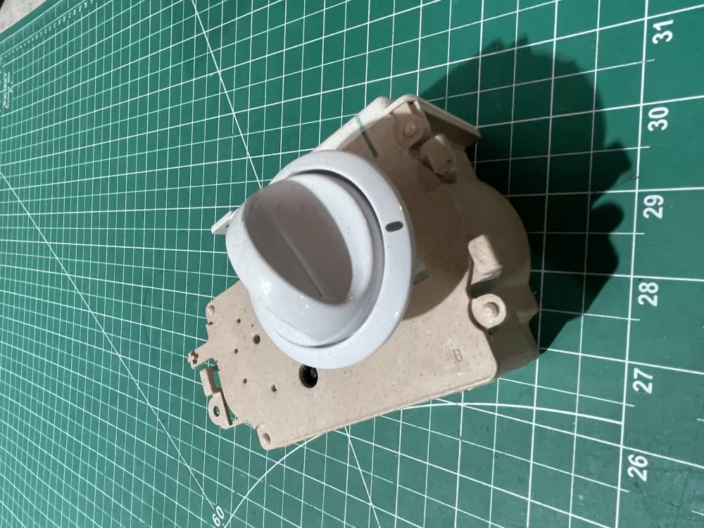 Frigidaire  GE  Kenmore 131758600B Washer Timer