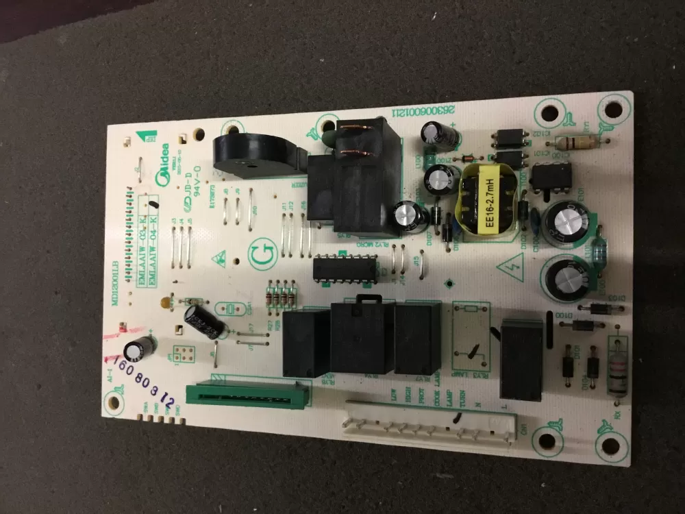 GE MD12001LB Microwave Control Board  AZ100692 | NR134