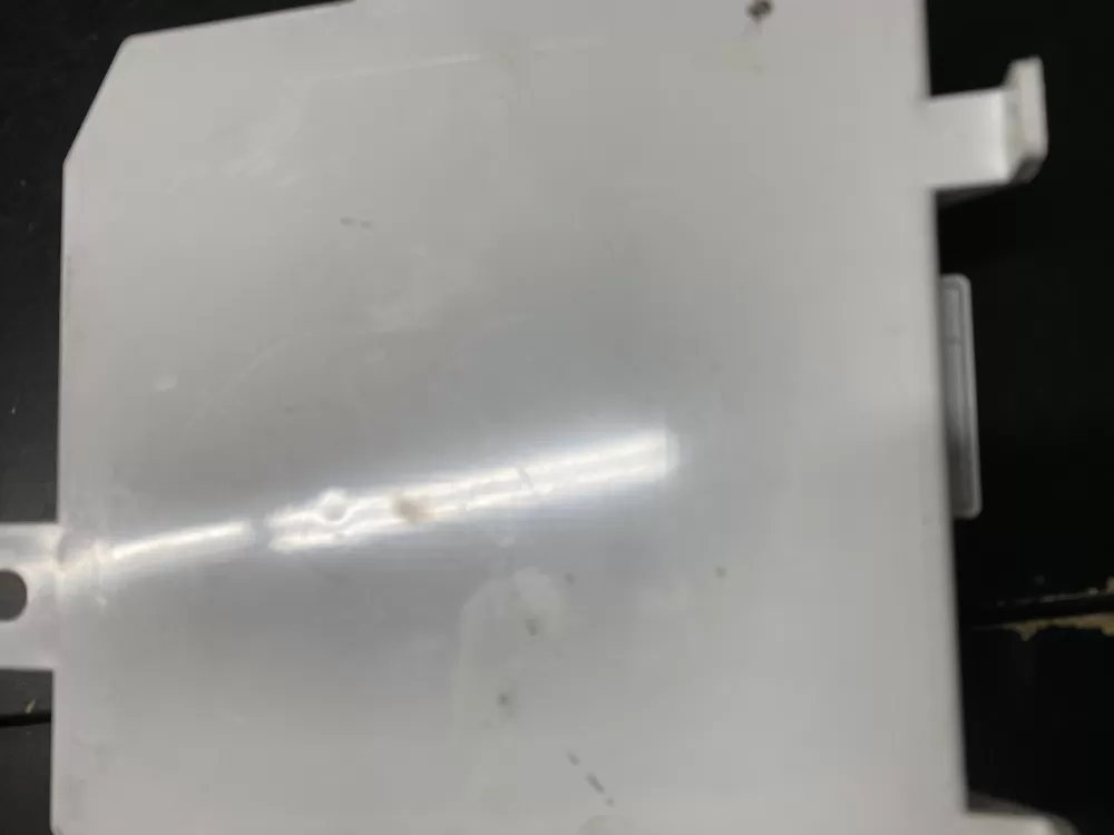 Whirlpool W11124692 Refrigerator Control Board AZ8418 | BKV190