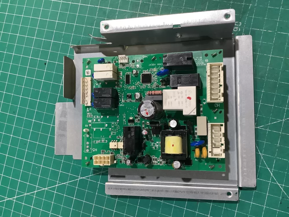 Speed Queen 204783 Washer Main Control Board Output Control AZ229105 | SLA11