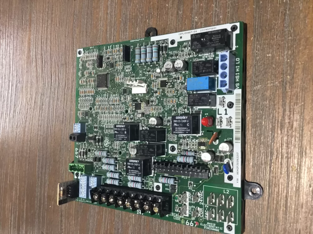 Carrier Cebd430667 07a Hk42fz035 Furnace Control Board Ussp Pcb AZ52139 | NR1871