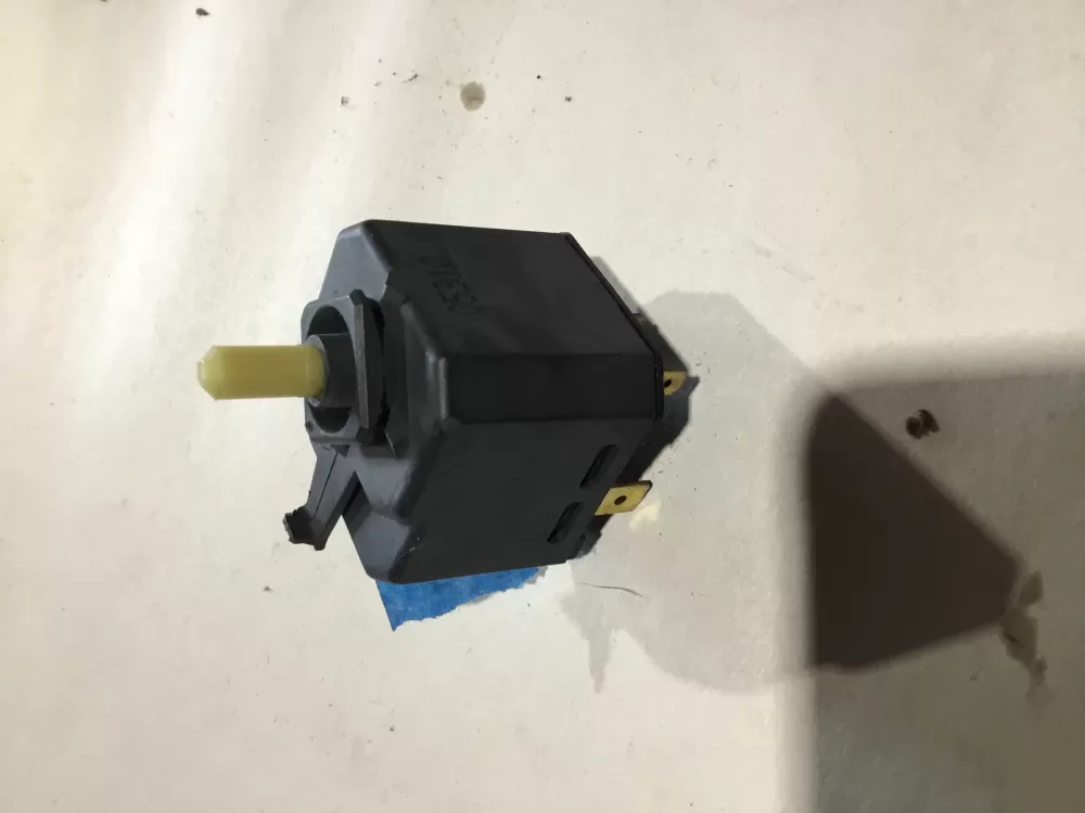 Amana  Crosley  Estate  Inglis  Kenmore  Maytag  Whirlpool 3404233 WP3404233 Dryer Crosley Inglis Start Switch