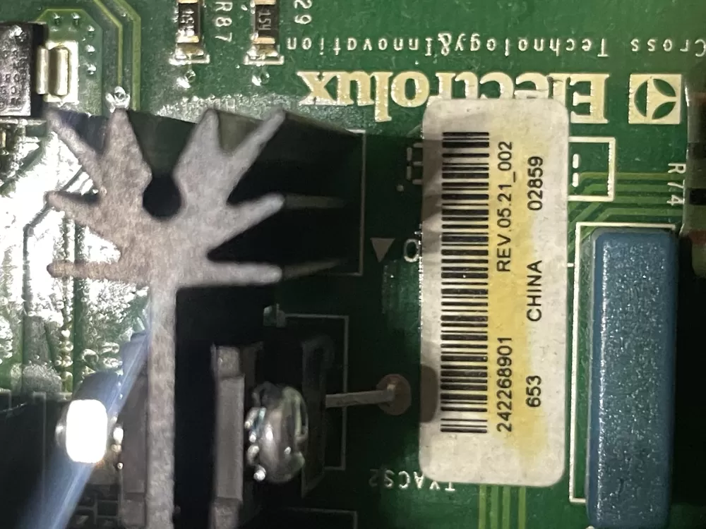 Frigidaire 242268901 Refrigerator Control Board AZ29322 | WM183