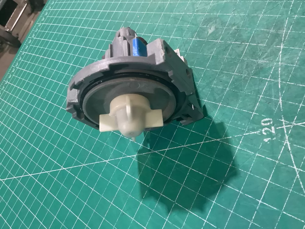 Samsung B20-3B Dishwasher Drain Pump Motor AZ231857 | SLA82