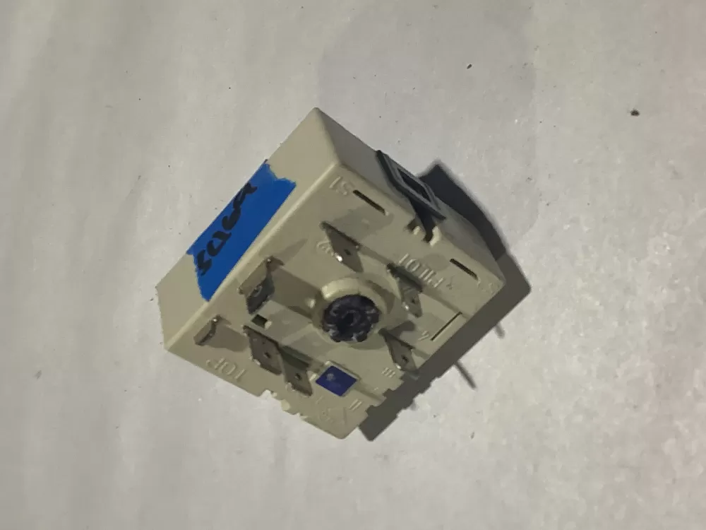 GE  Kenmore 191D2990P002 Range Infinite Switch