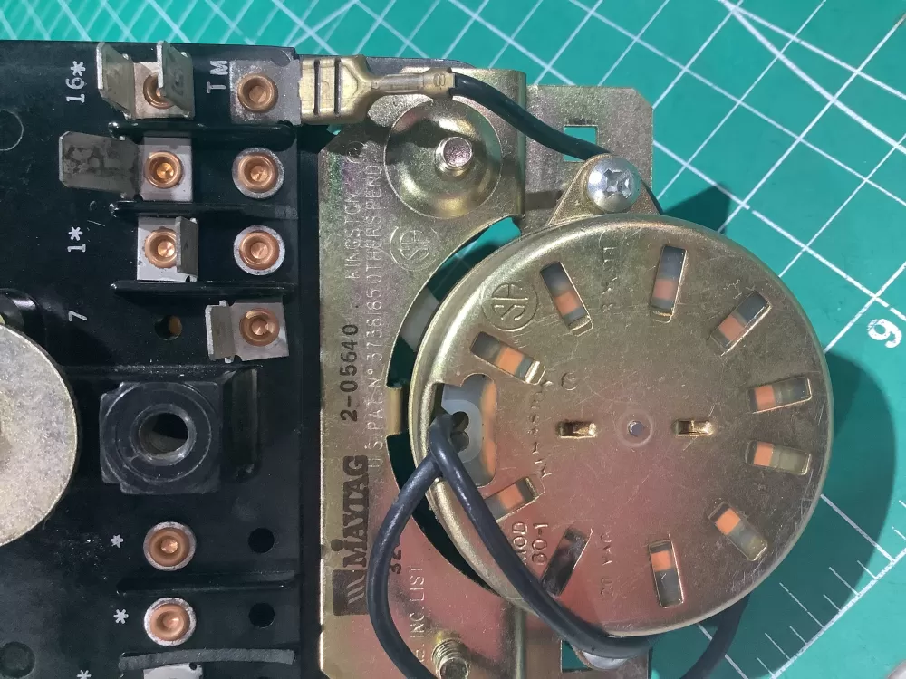 Maytag 37381850 Dryer Speed Queen Timer Speed Queen AZ176941 | AR1647