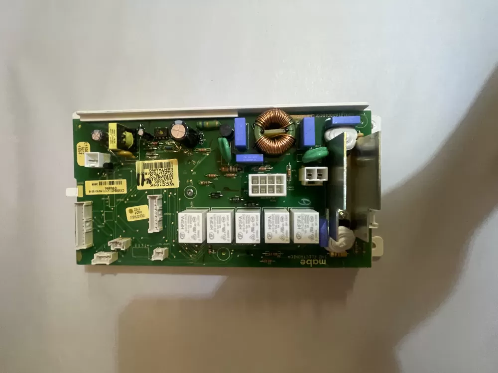 GE  Hotpoint WCC101K  234D2417G001R001 Washer Control Board