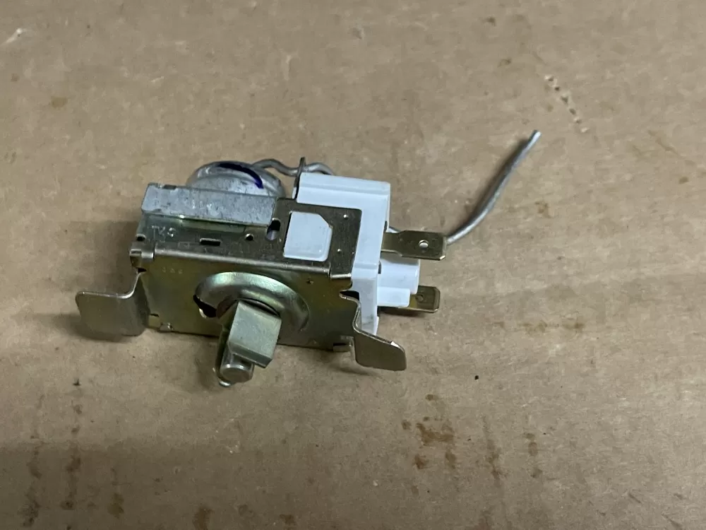 Frigidaire  Kenmore 450226-13 Refrigerator Temperature Control Thermostat