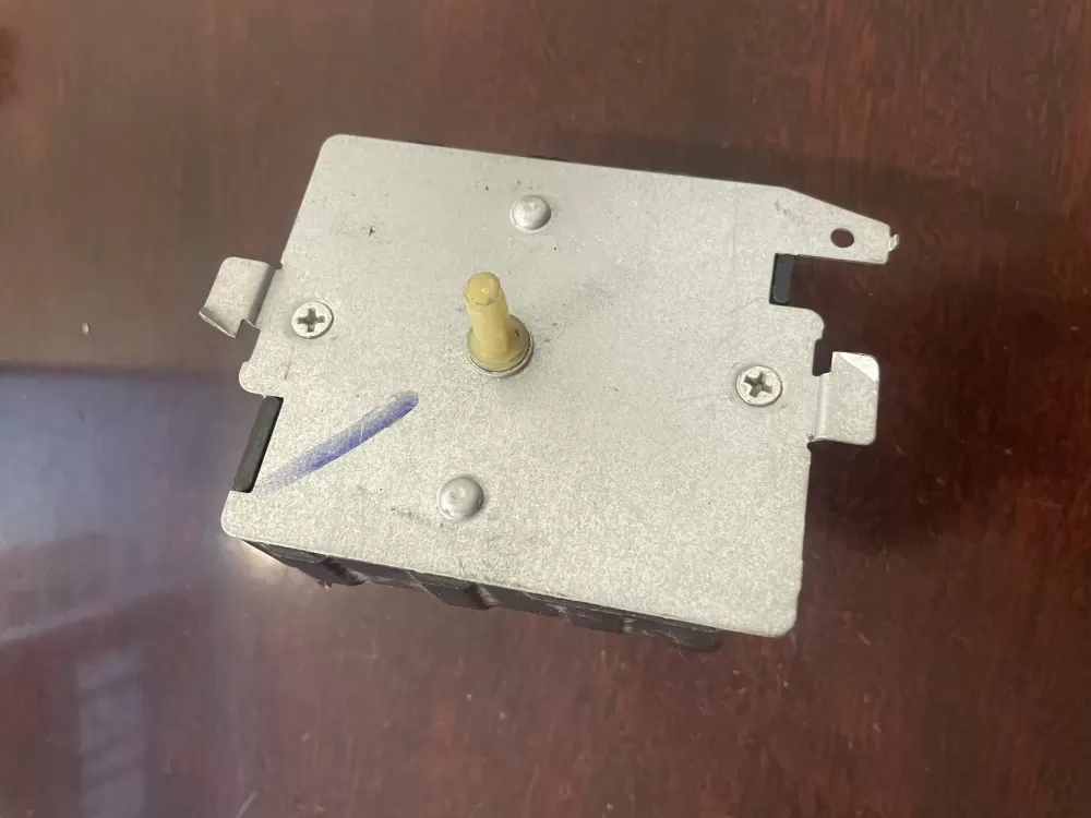 GE 212D1233P012 WE4M364 Dryer Timer AZ45094 | KM820