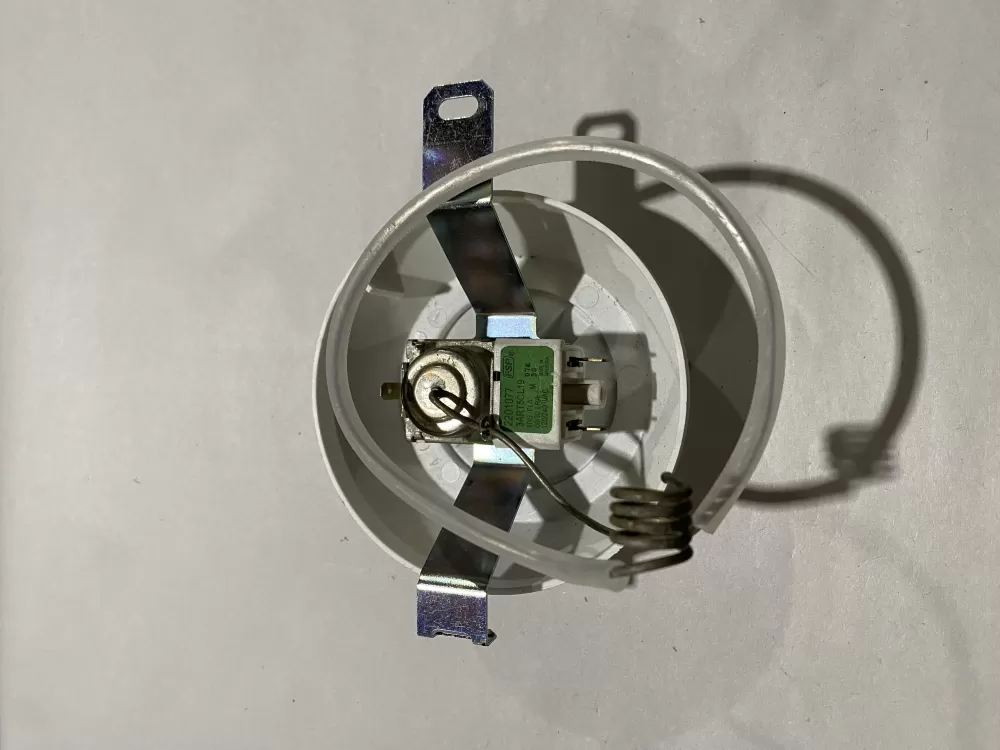 Whirlpool  Kenmore 2201077  3ART5CL19 Refrigerator Thermostat