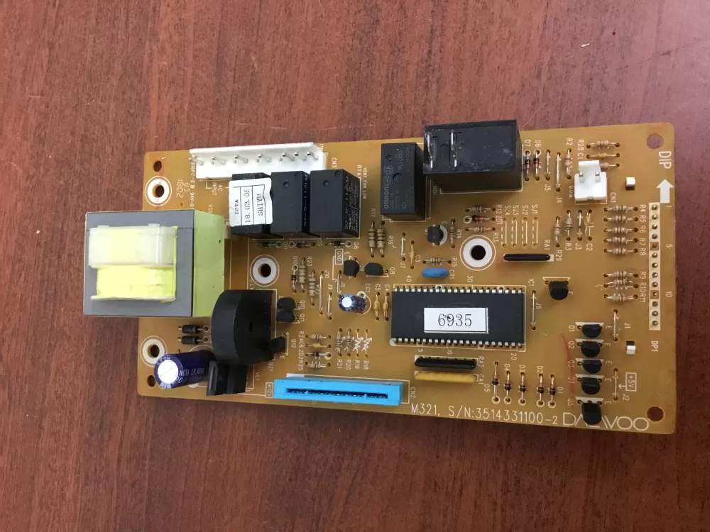 Magic Chef 3514331100-2 Microwave Control Board  AZ34436 | NR1704
