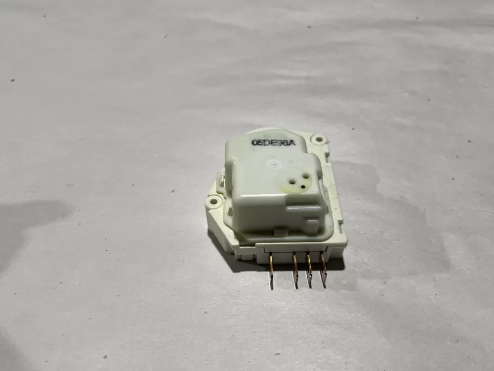 Maytag Jenn-Air Admiral Magic Chef AP6010564 63001580 66556-8 68233-2 68233-3 69543-4 69543-6 WP68233-3 PS11743747 S-68233-3 Refrigerator Defrost Timer