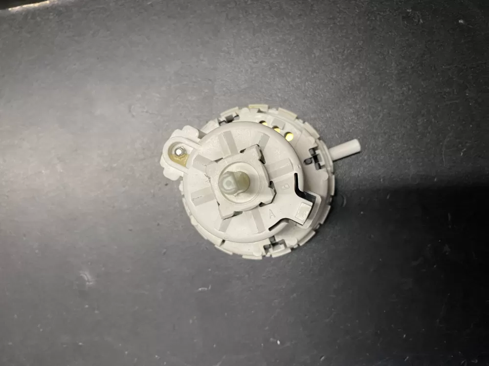 Whirlpool 3366848 Washer Water Level Pressure Switch