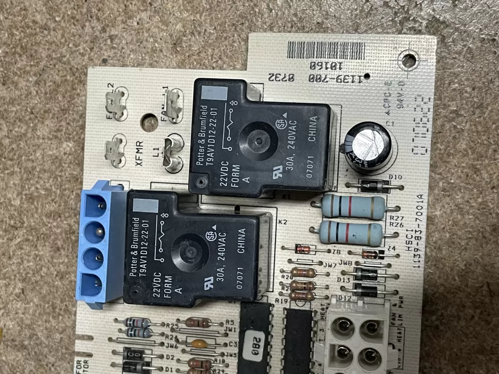 York Coleman 1139-700 1139-83-7002 Furnace Control Board AZ17617 | KM1291