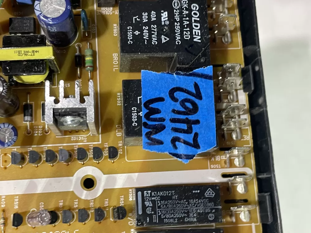 Samsung DE92 02439G Range Oven Control Board Relay AZ148618 | Wm2462