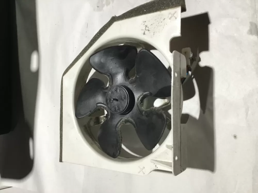 Frigidaire FDQR107E3L Refrigerator Condenser Fan Motor AZ100768 | Sl61