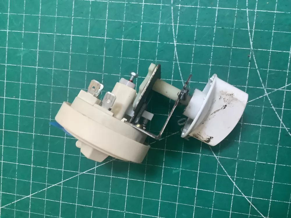 GE 175D2290P015 Washer Pressure Switch Water AZ220680 | SLA145
