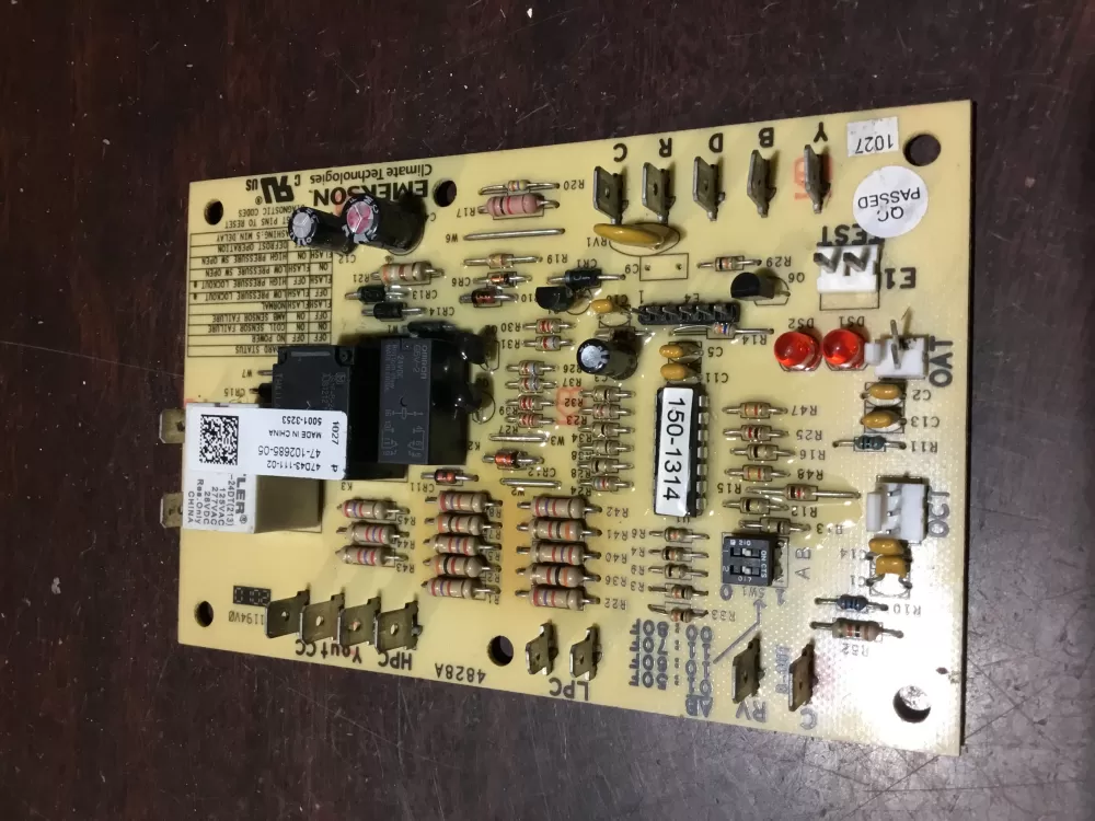 Emerson 47 102685 05 47d43 111 02  d43 Control Board AZ73432 | NR1805