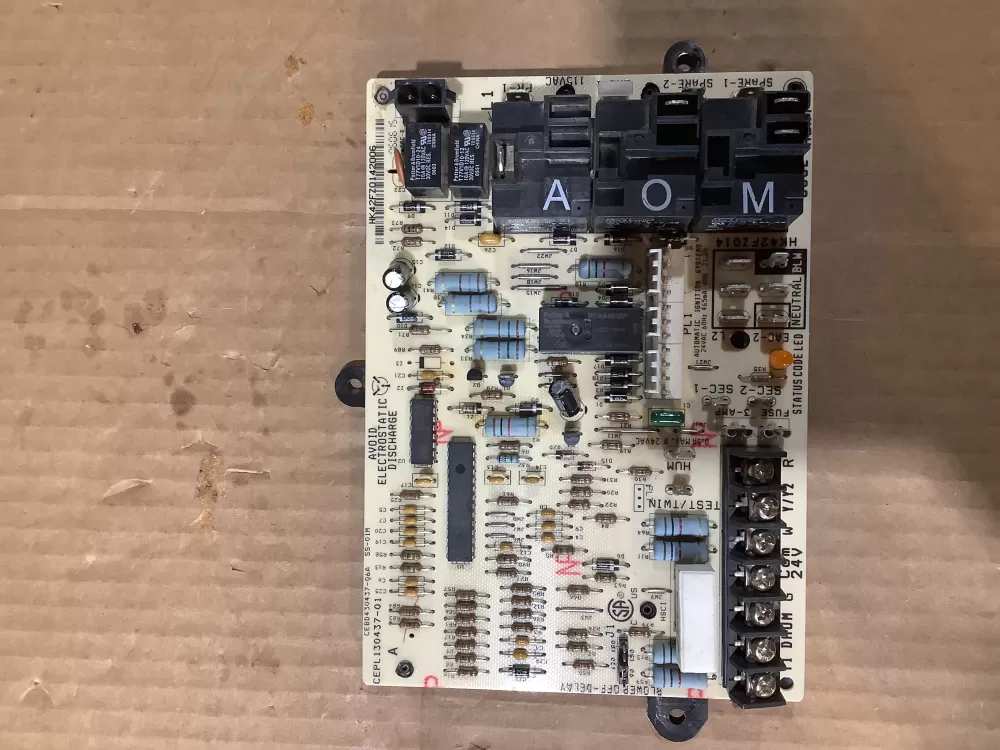 Carrier Bryant CEPL130437-01 Furnace Hk42fz014 Control Board AZ104776 | AR1850