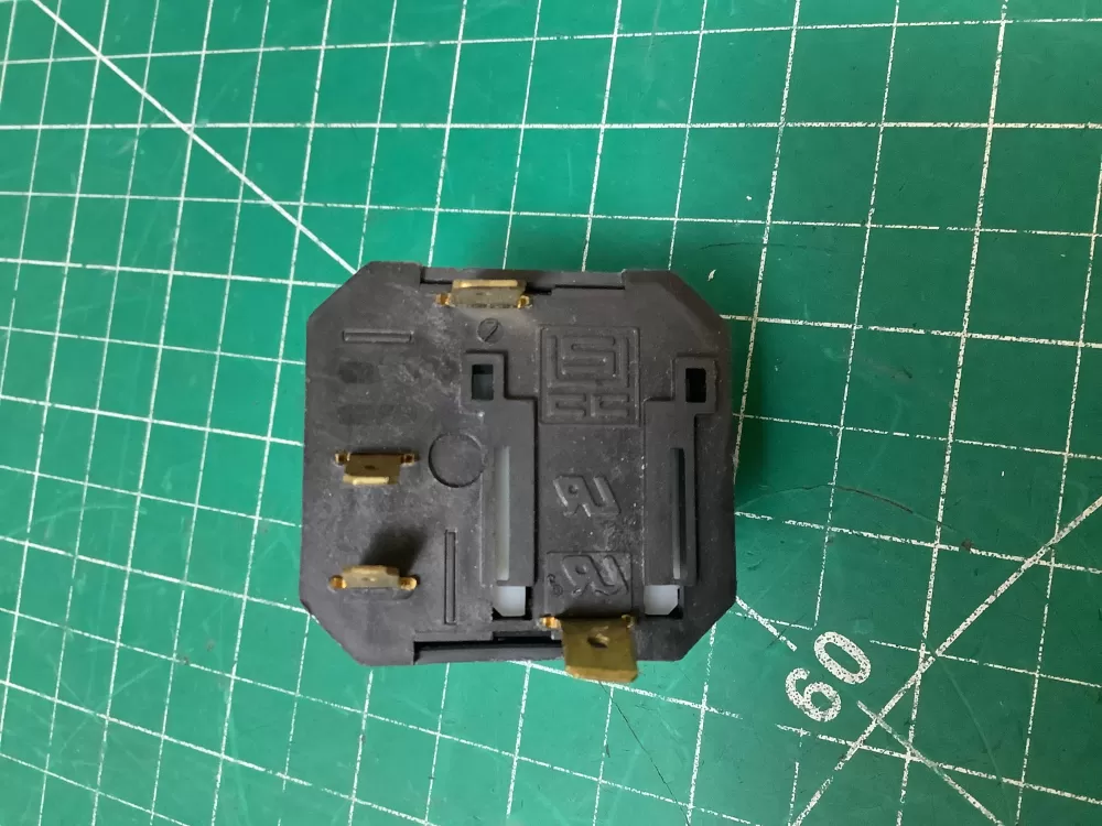 Maytag WP3404233 Dryer Crosley Inglis Start Switch AZ224311 | SL85