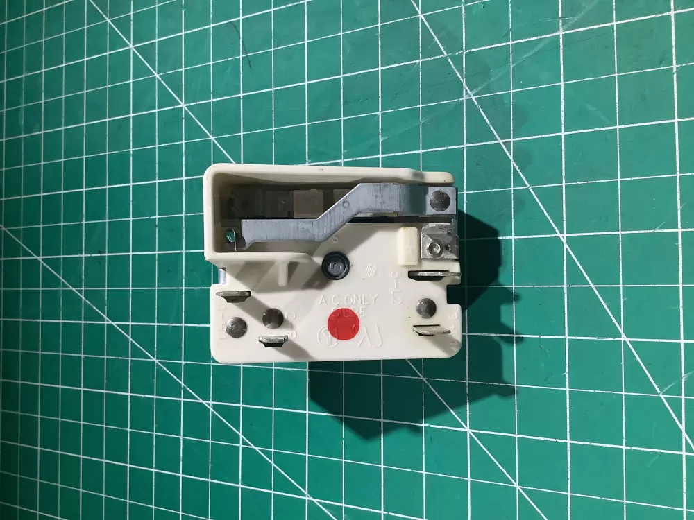 GE Hotpoint Kenmore 191D5452P001 Range Switch AZ136323 | SL254