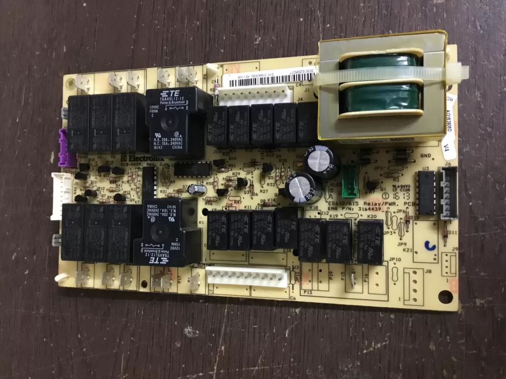 Electrolux 316443936 Wall Oven Control Board AZ13549 | NR552