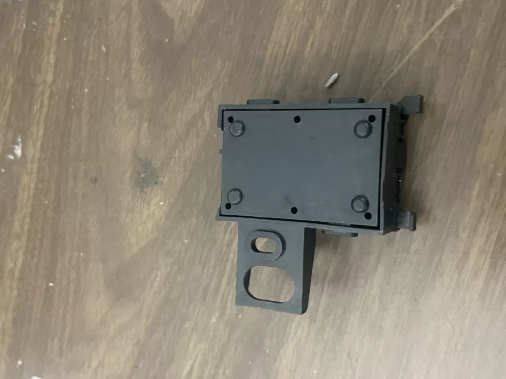 GE GR-L318 Control Board AZ90916 | Wm1726