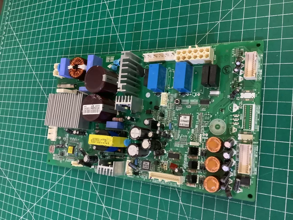 LG EBR74796401 Refrigerator Control Board AZ188204 | NRV864