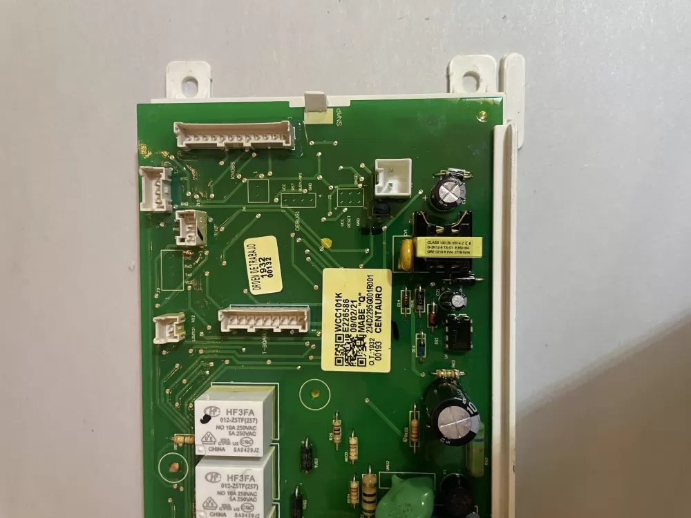 GE Hotpoint WCC101K Washer Control Board AZ191291 | KM2630