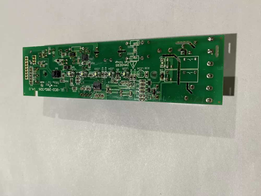 Magic Chef 502301010084 Refrigerator Control Board AZ137937 | BK2374