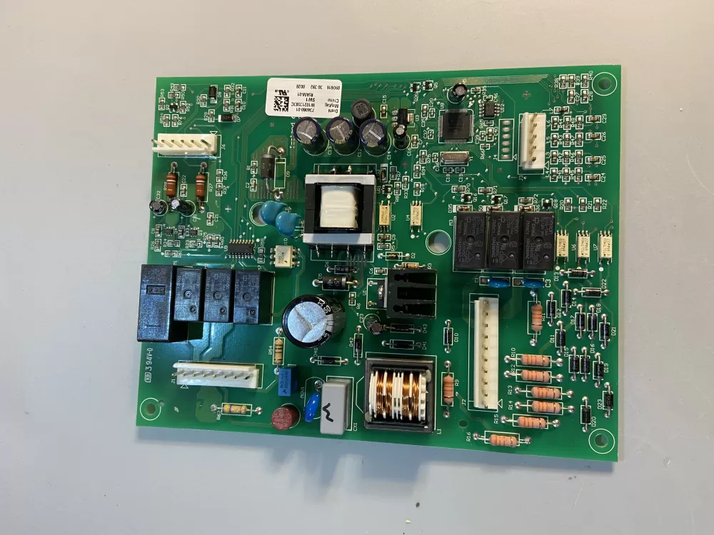 Whirlpool  Maytag  KitchenAid W10213583C Refrigerator Control Board