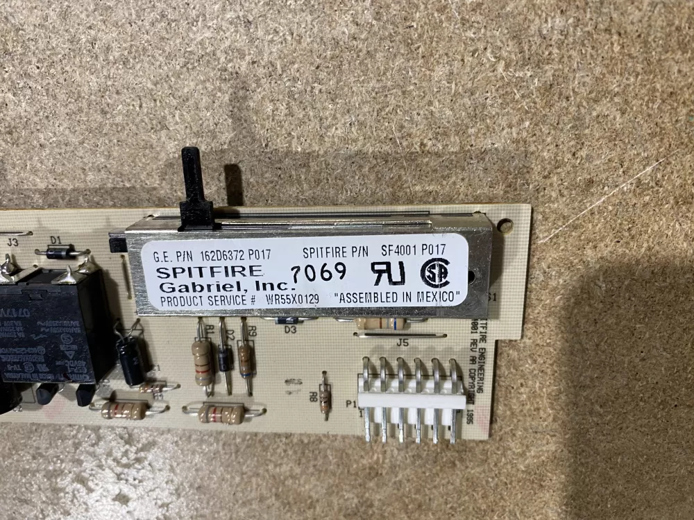 GE WR55X129 Refrigerator Dispenser Control Board AZ66720 | BK1936