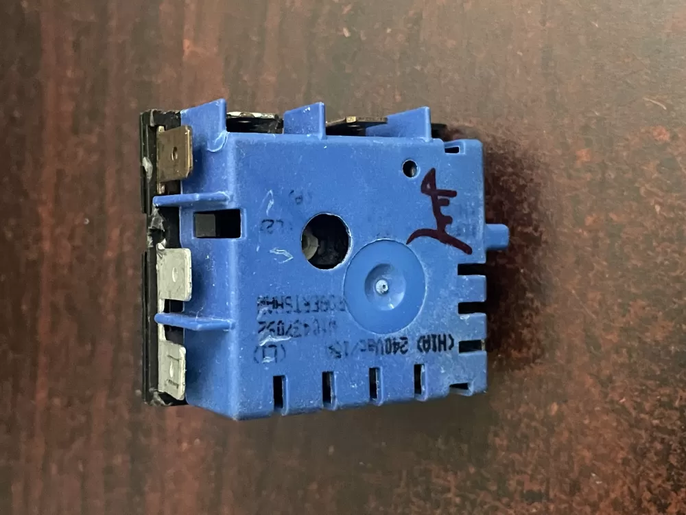 Whirlpool W10857622 Range Control Board Infinite Switch AZ93166 | KM1657