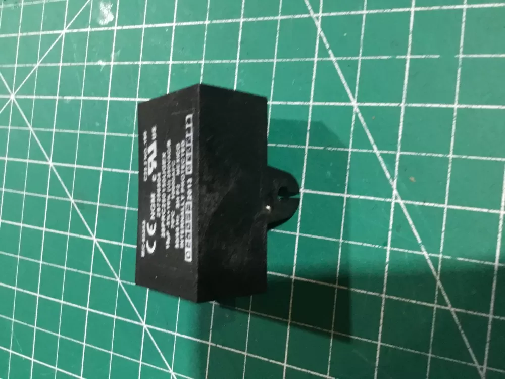 20121101 Frigidaire Microwave Capacitor