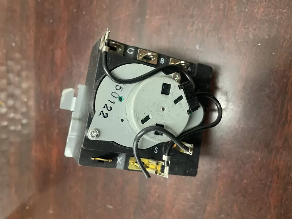 Hotpoint General Electric WE4M364 WE4M533 PS8690648 Dryer Timer AZ30606 | KM353