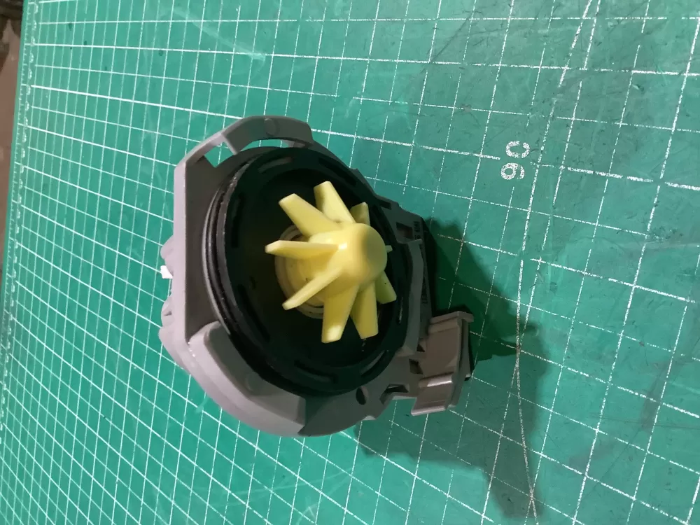 Whirlpool  Kenmore WPW10348269  W10348269  AP6020066  W10348269  W10084573  2813258  661662  8558995  8565839  PS11753379  W10158351  WPW10348269VP Washer Drain Pump
