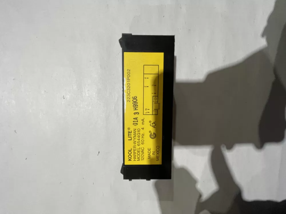 GE 223C3201P002  6544G1001B Range Spark Module