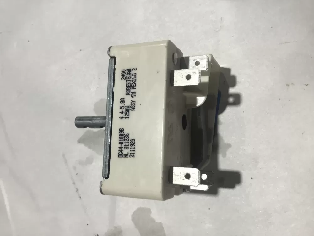 Samsung DG44 01009B Range Control Board Switch AZ99442 | Sl98