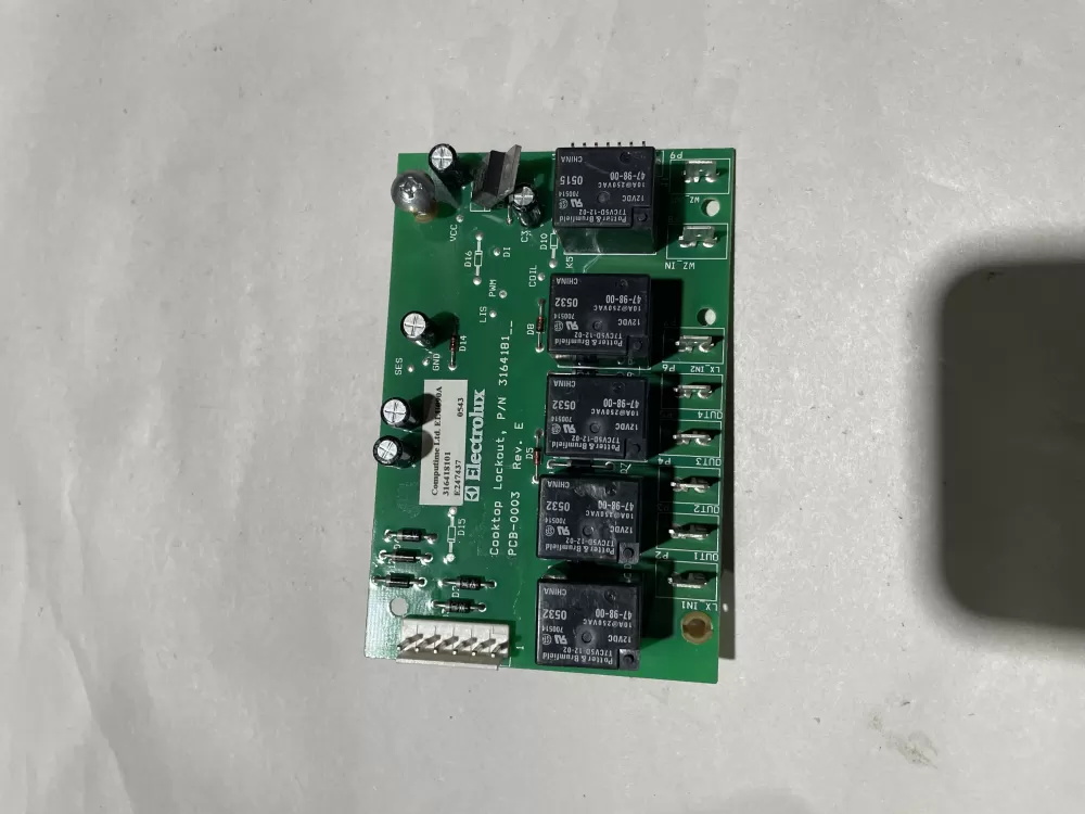 Frigidaire  Kenmore AP3768449 316418100 316418101 PS977959 Range Control Board