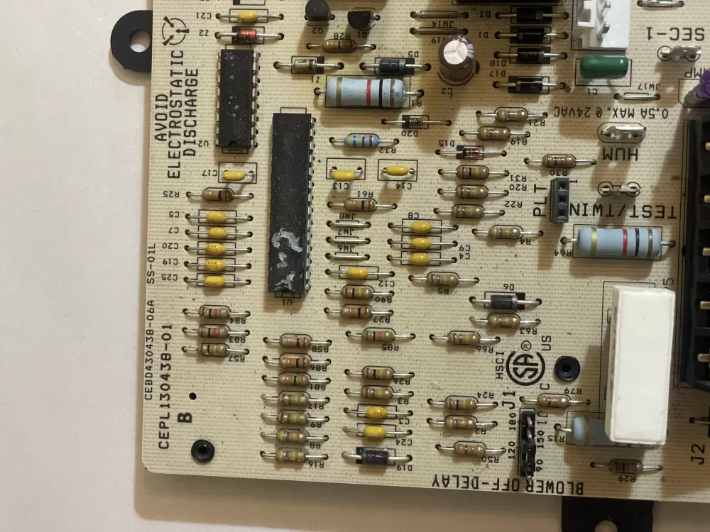 Carrier  Bryant CEPL130438-01 Furnace Circuit Control Board