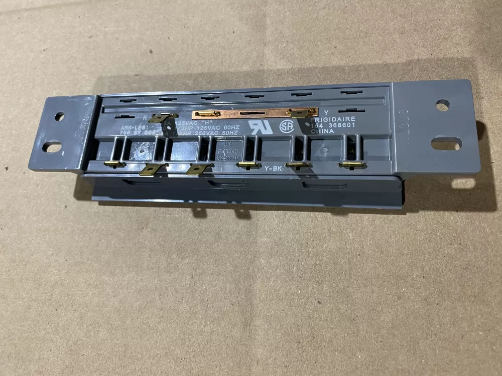 FRIGIDAIRE DISHWASHER PUSH BUTTON SWITCH 154368601 AZ64012 | BK2083