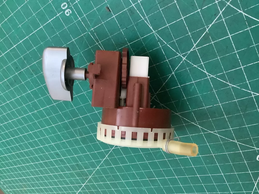 Amana WPY2201474 2201474 Washer Pressure Switch AZ218014 | SLA157