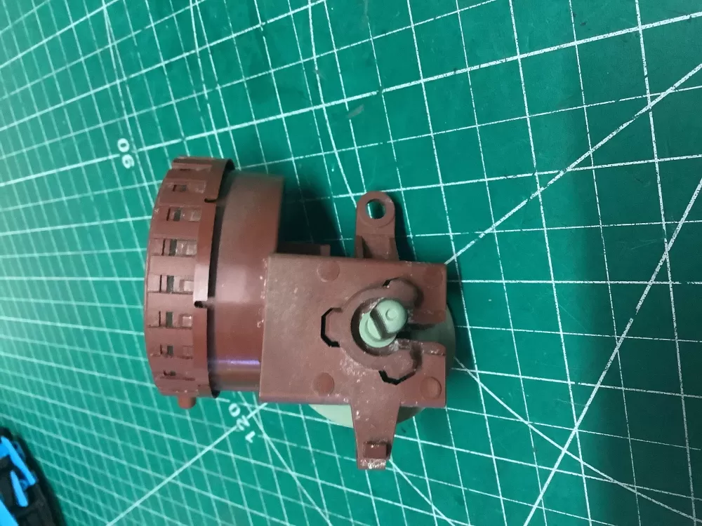 Maytag 2616520 Washer 21520 Water Level Pressure Switch AZ201149 | SL176